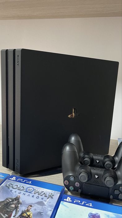 Vand PS4 Pro 1 TB