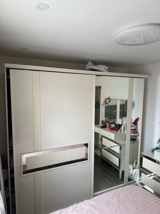 Dormitor complet cu salteaua inclusă