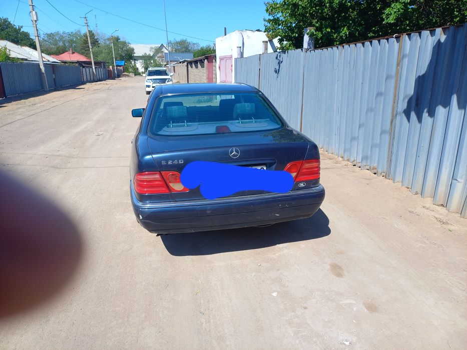 Продаётся мерседес 210 авангард