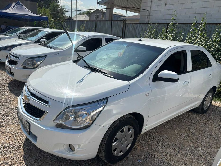 Chevrolet Cobalt первый день аренды бесплатно.