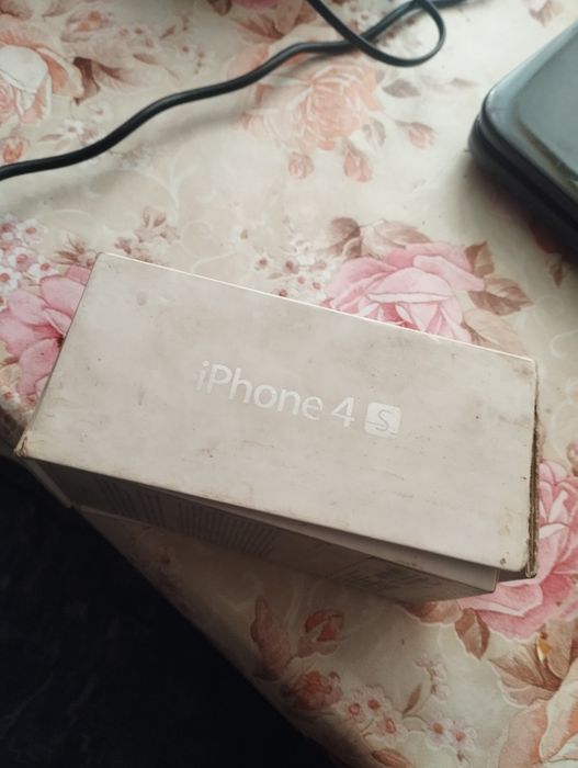 Айфон 4 s на запчасти