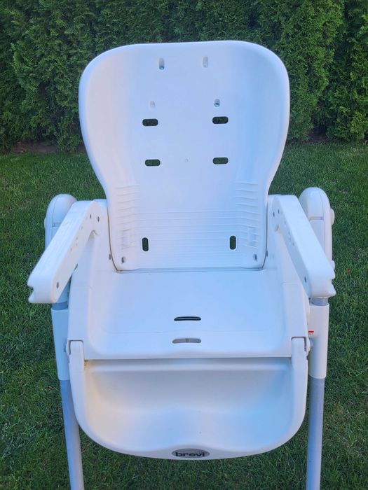 Стол за хранене Brevi