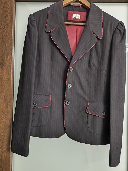 Sacou dama, foarte confortabil.