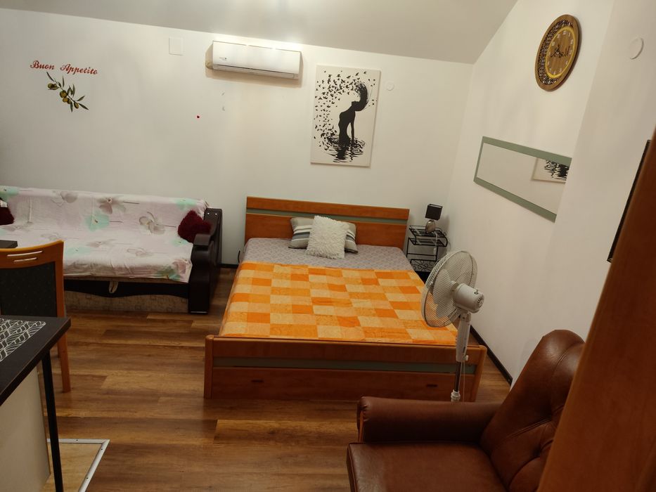 Apartament regim hotelier,PARCARE, 2,2 km Spitalul Judetean