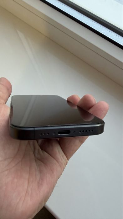 iPhone 15 pro 128 ГБ Black Titanium (Чёрный титан)