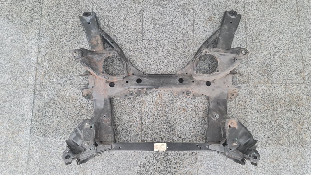 Punte fata cadru motor BMW 3 G20 G21 6877319 2x4 tracțiune spate