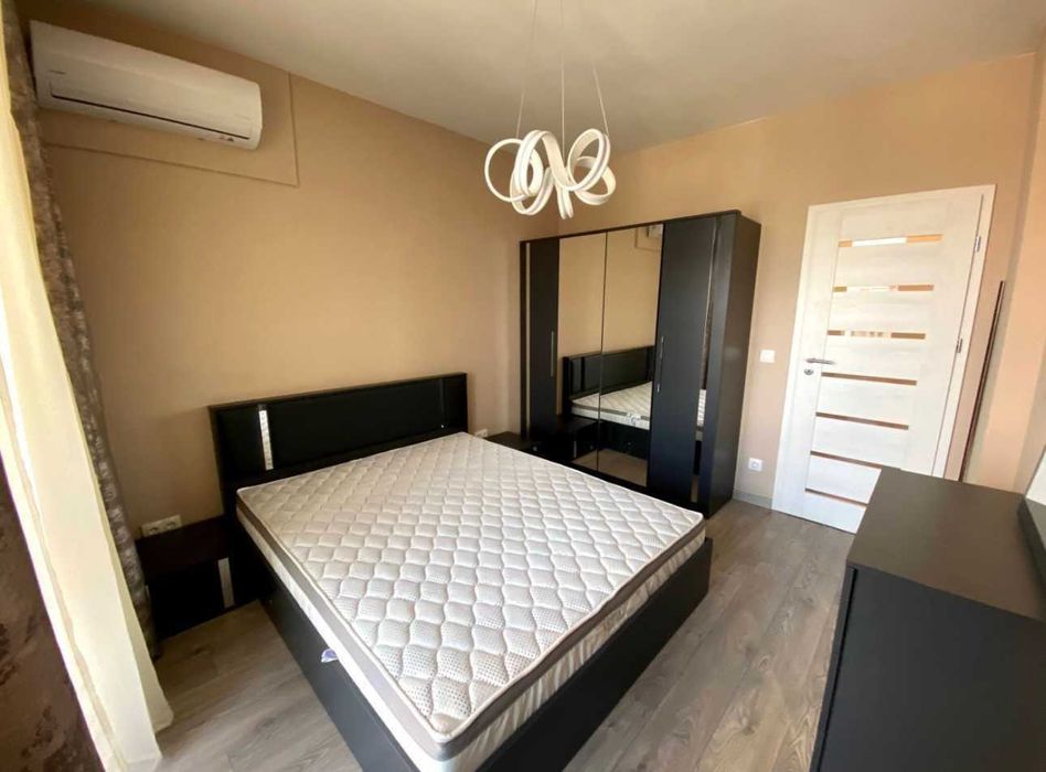 Продава се Двустаен апартамент в София, Хаджи Димитър - 75 кв.м за 1974 €/кв.м - Снимка #1