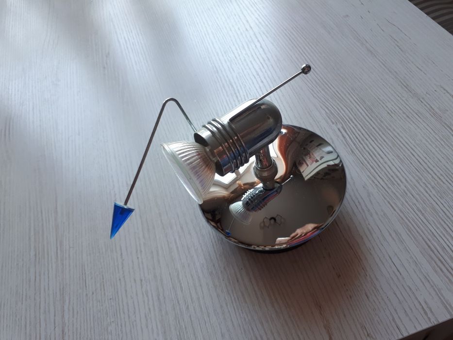 Продам светильник -бра.