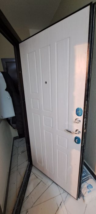 Продам Двери б/у