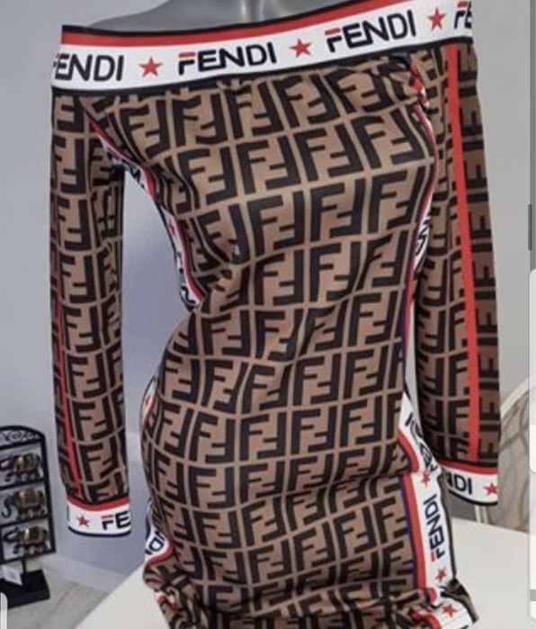 Рокля кафява