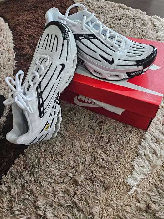 Маратонки Nike Air Max Plus 3