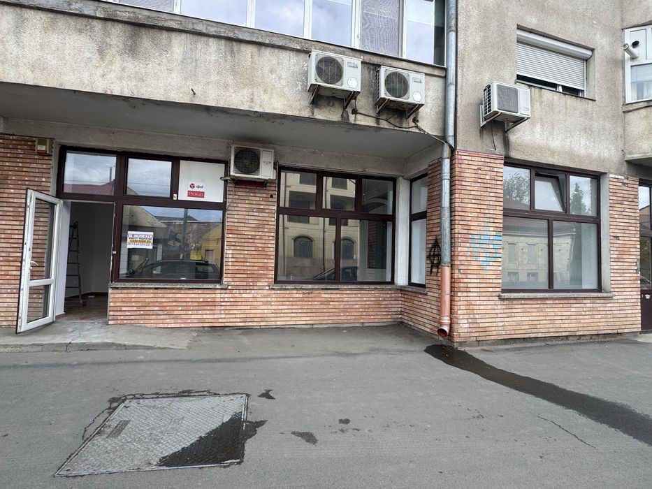 Spatiu Comercial De inchiriat
