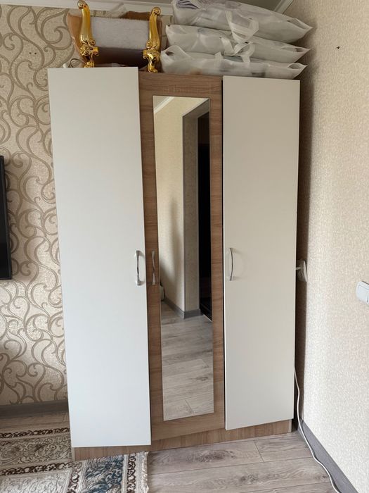 Продам шкаф за 40.000
