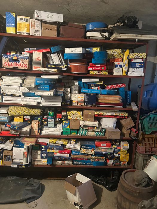 Продавам филтри—маслени въздушни горивни