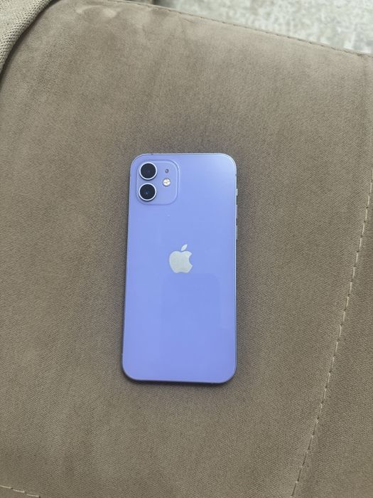 Продам iPhone 12, 128 Гб