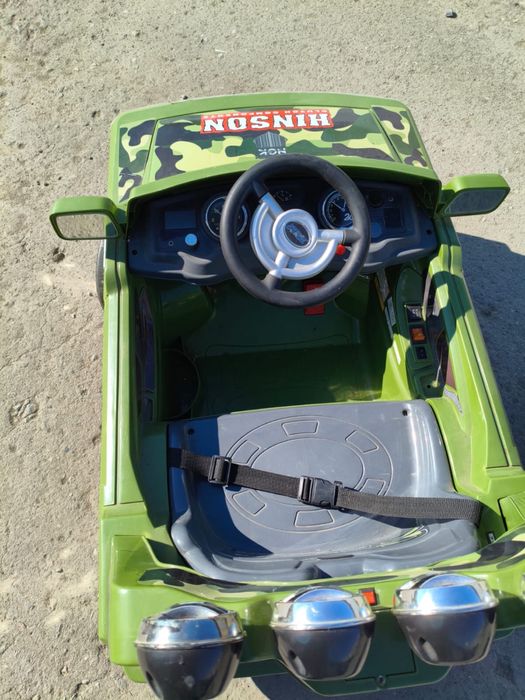 Автомобиь детский