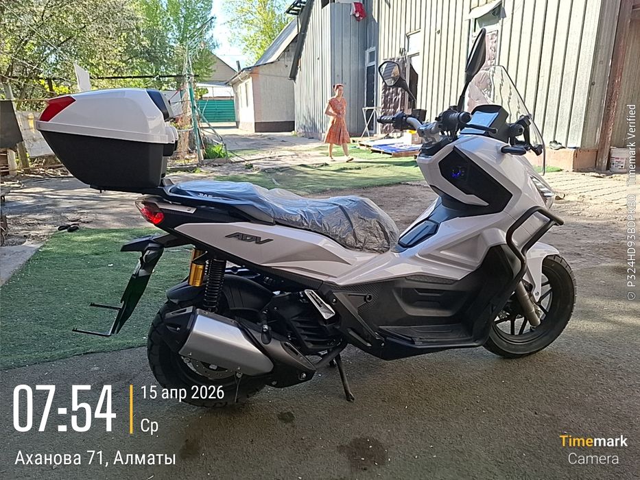 Продаю Мопед  ADV новыи