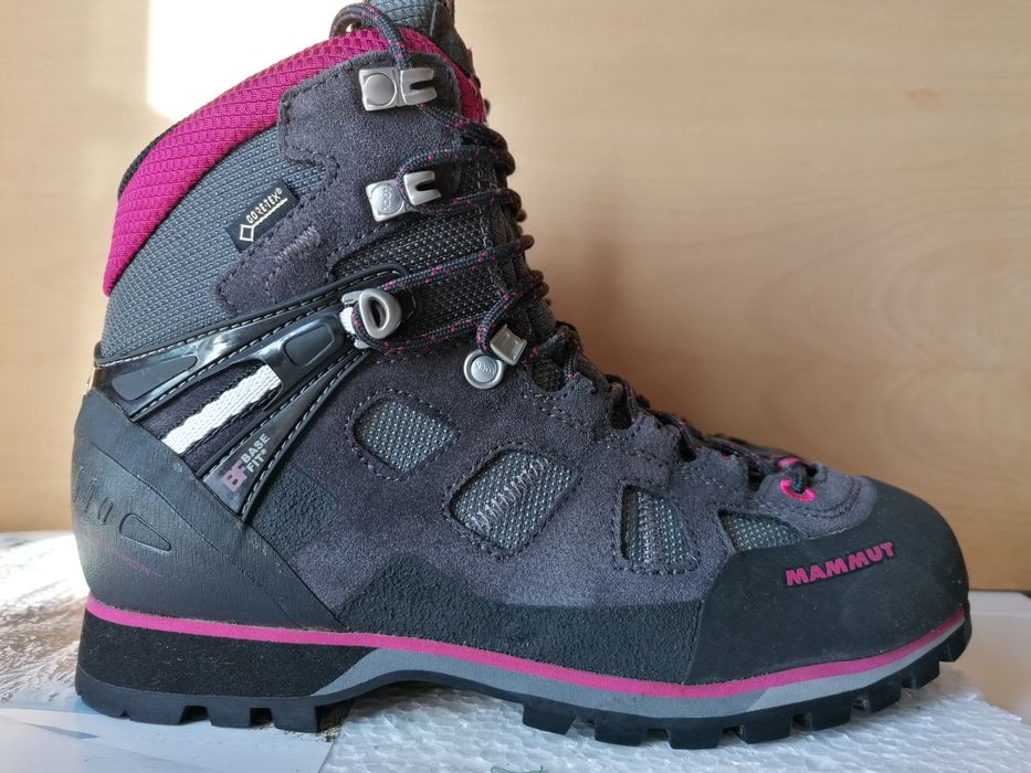 Mammut/Lowa Туристически обувки Mammut дамски туристически обувки