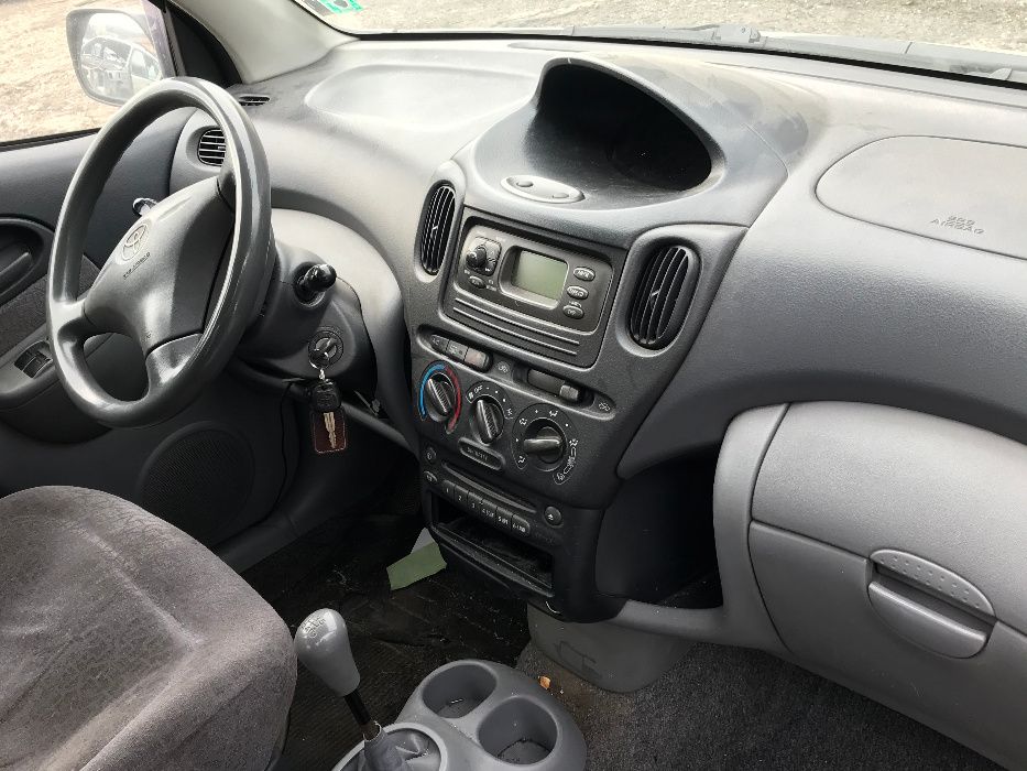 Toyota Yaris Verso 1.3i 86к.с. на части