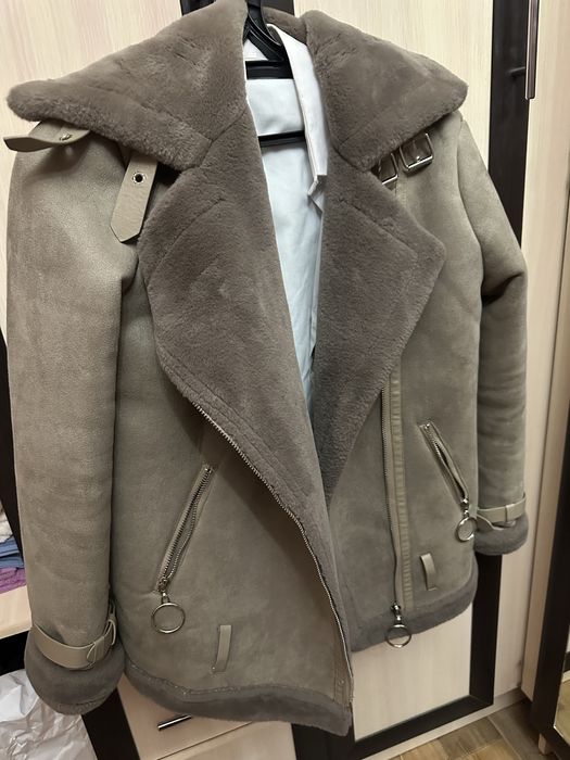 Продам дубленку зимнюю женскую