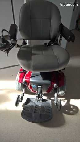 Fotoliu rulant electric pt persoane cu dizabilitati