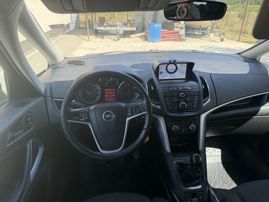 Opel Zafira 2013