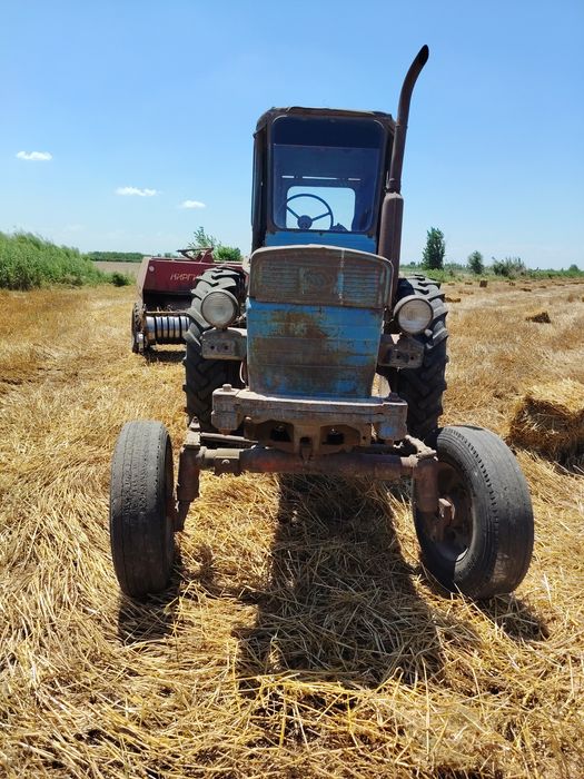 T28 traktor sotiladi xolati yaxshi xechqayerida kamisi yoq