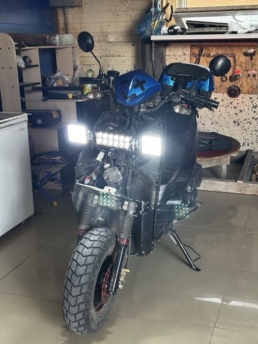 Скутер boomer 150