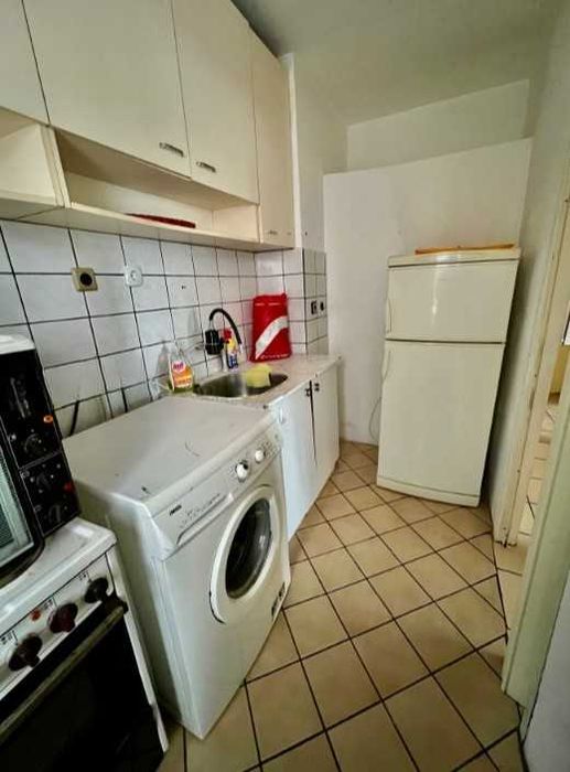 Дава се под наем Двустаен апартамент в София, Изток - 56 кв.м за 358 € - Снимка #2