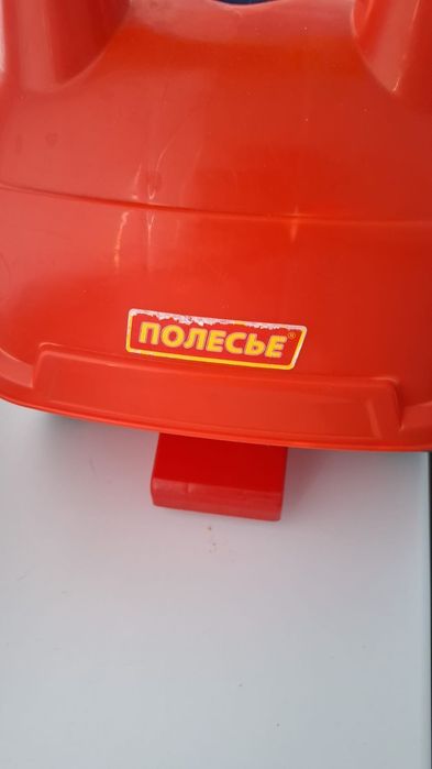 Продам толокар(машина)