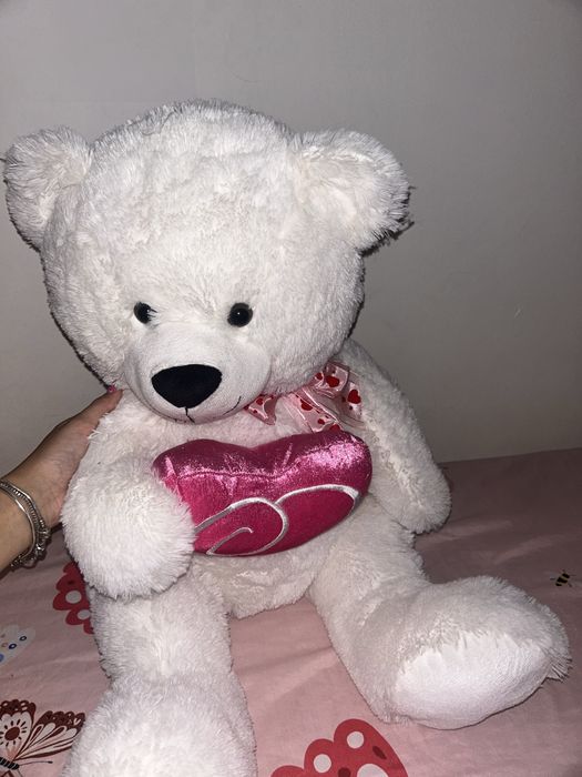 vand urs mare de plus