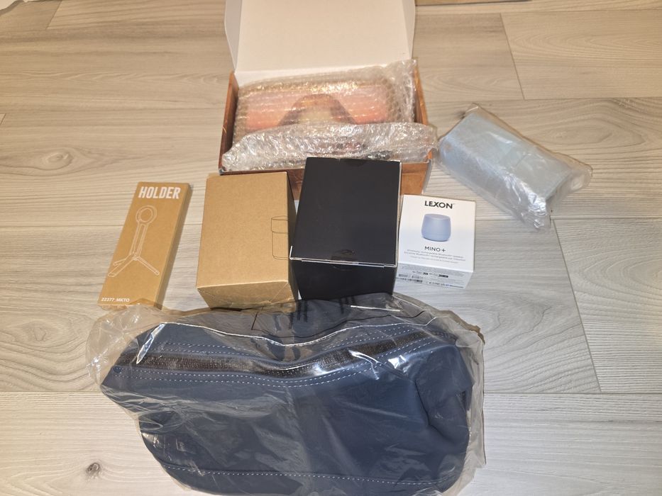Vand lampa veghe , cana,mini boxa,scrumiera de masina,stand telefon magnet,husa Iqos Nou