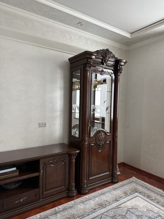 Горка коричневого цвета