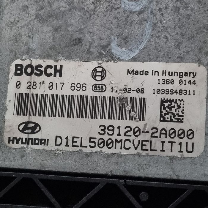 Calculator motor Hyundai IX35 1.7 2010 - 2019 116CP Manuala D4FD (860) Diesel 0281017696