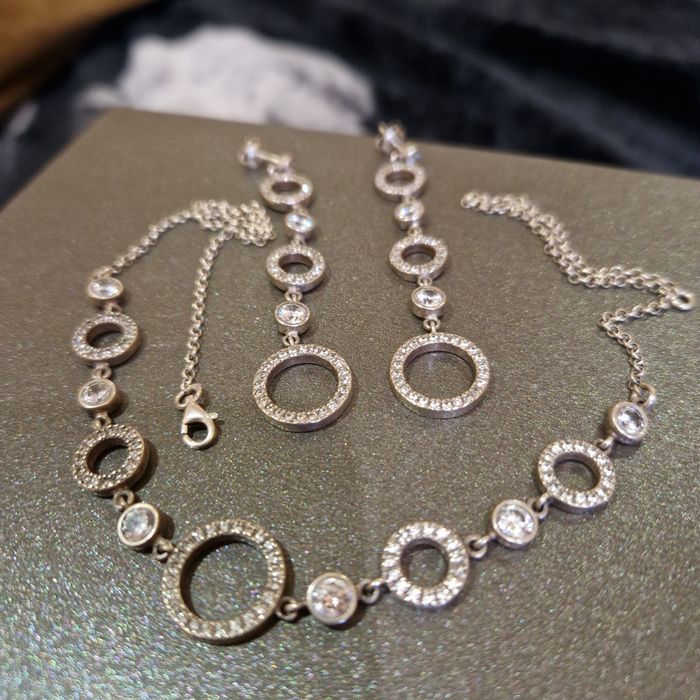 Сребърни изискани  накити