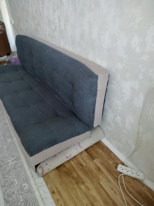 Продам диван в отличном состоянии