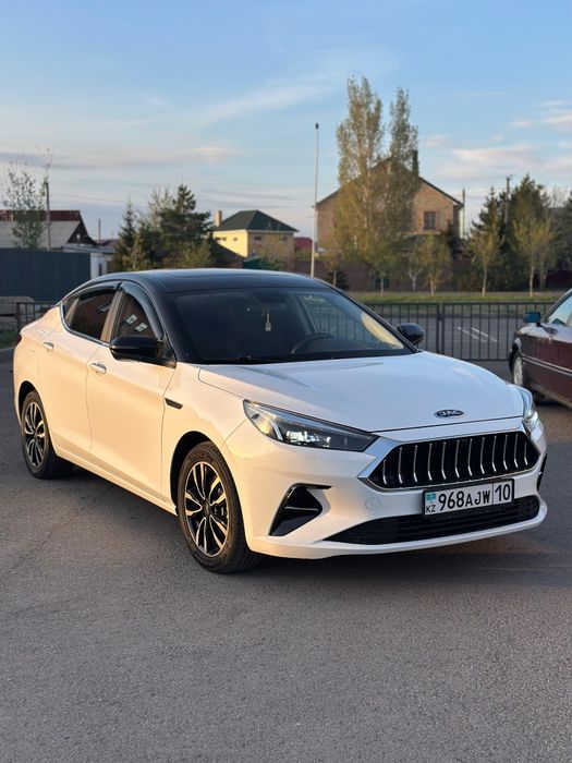 Продам машину Jac J7