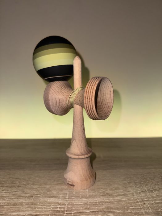 Kendama  Sweets Turbo Shape four stripes