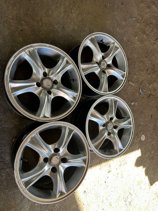 R15 PCD 4 *100 Комплект легкосплавных дисков