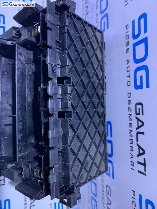 Consola Suport Centrala Rama Single 1 DIN Audi A4 B7 2005 - 2008 Cod 8E0858005E [L9340]