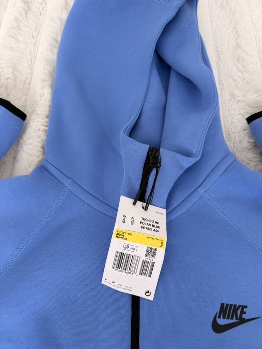Trening Nike xs nou cu eticheta