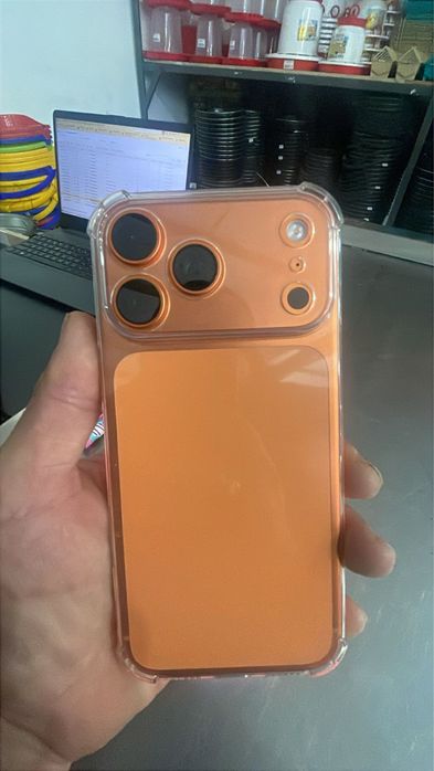 Айфон 17про макс 256г обмен на машину