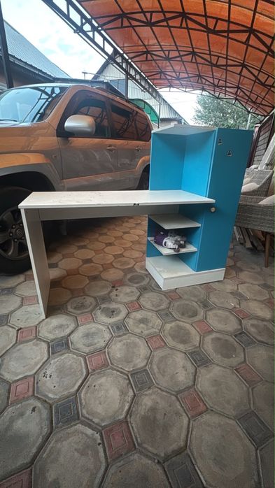 Письменный  стол ikea за 8000
