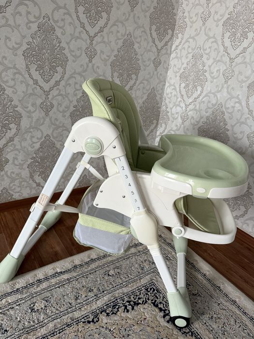 Детский кормящии стульчик