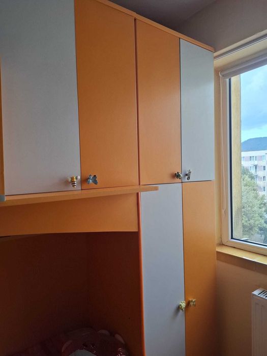 Vand mobilier camera copii
