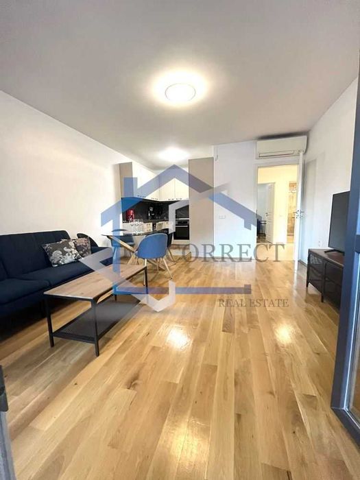 Дава се под наем Двустаен апартамент в к.к. Св.Св. Константин и Елена - 75 кв.м за 1020 € - Снимка #2