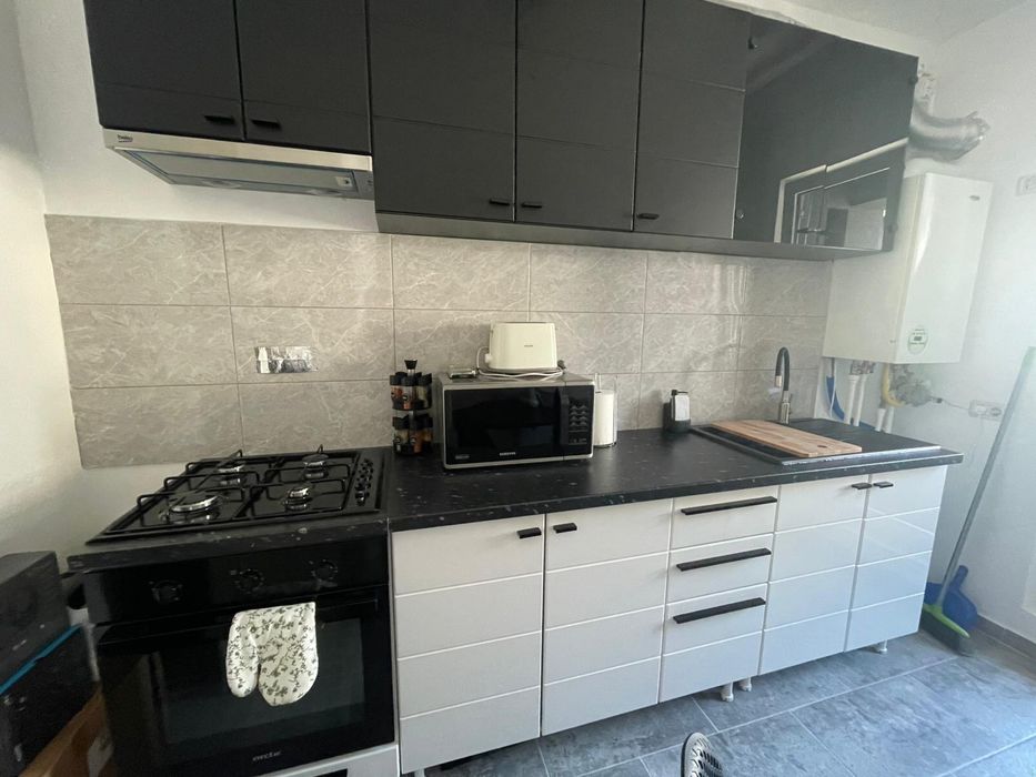 Inchiriez garsoniera Str.Soarelui nr.27 Militari Resident