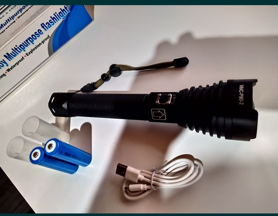 XHP90.2 Lanterna PROFESIONALA , 100% metal led multicore - quadcore!