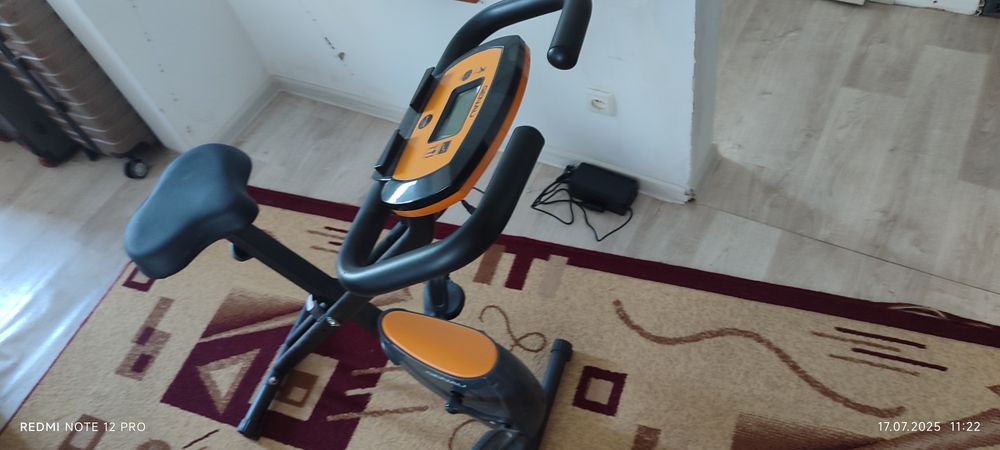 продаём  велосипед тренажор