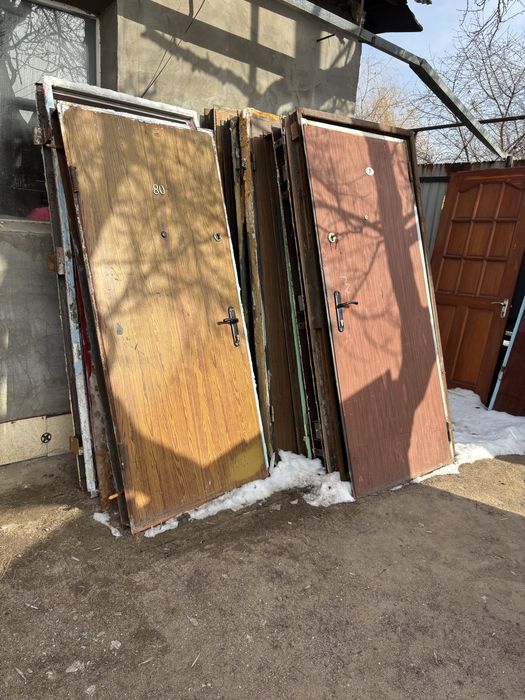 Продам входные железные двери